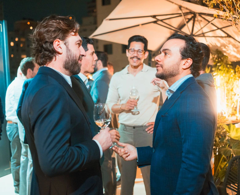 Evento de reconhecimento de equipe no The Roof 448